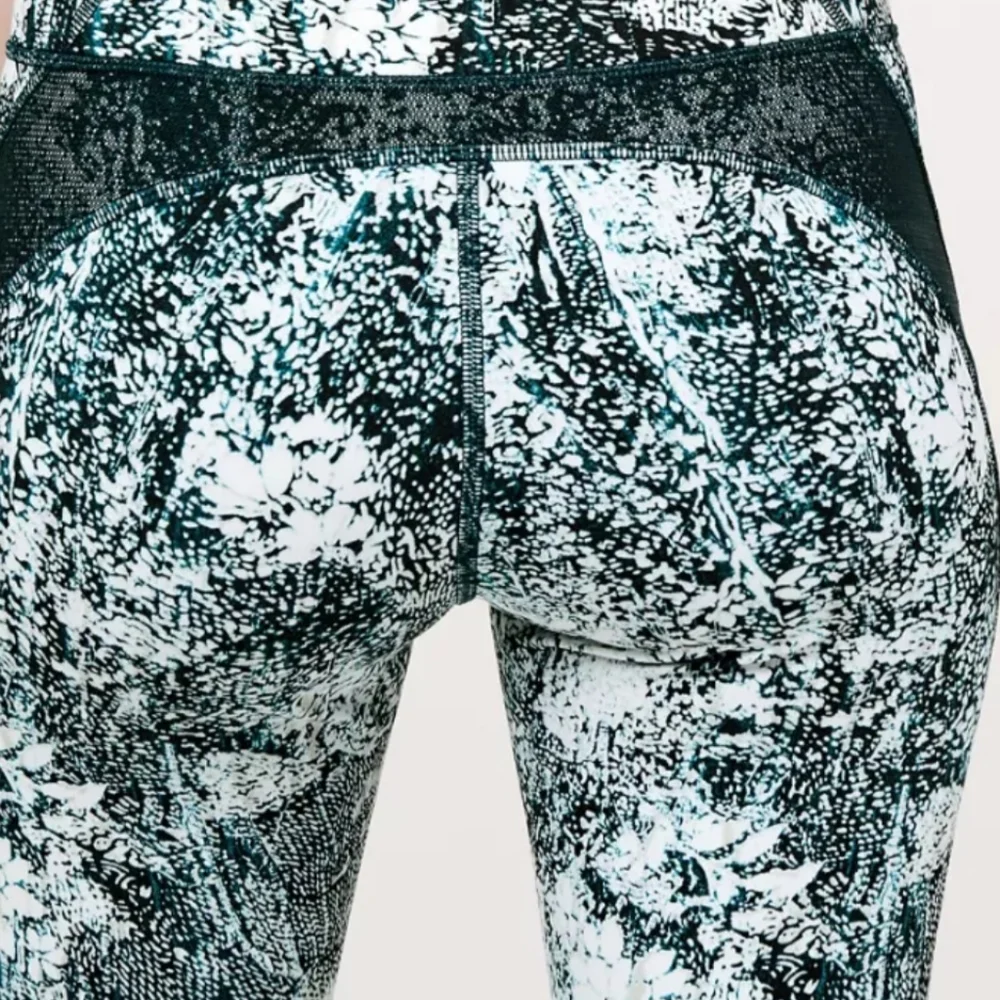 NWOT Lululemon Never Still Cropped Leggings - Size 10
